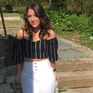 Meet your Posher, Alison